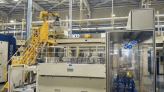 <b>这必需通过架设光纤实现；记者顺</b>